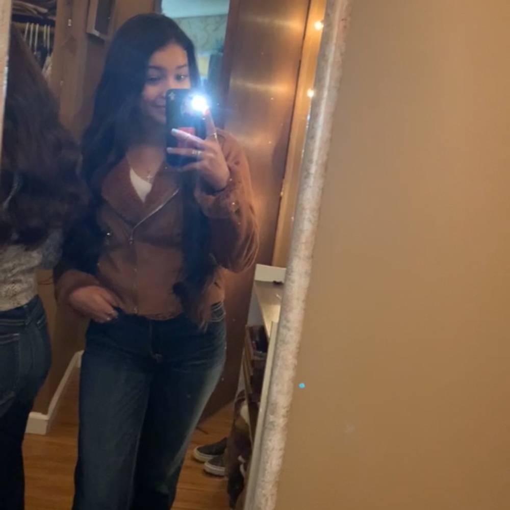 Meet your Posher, Citlaly